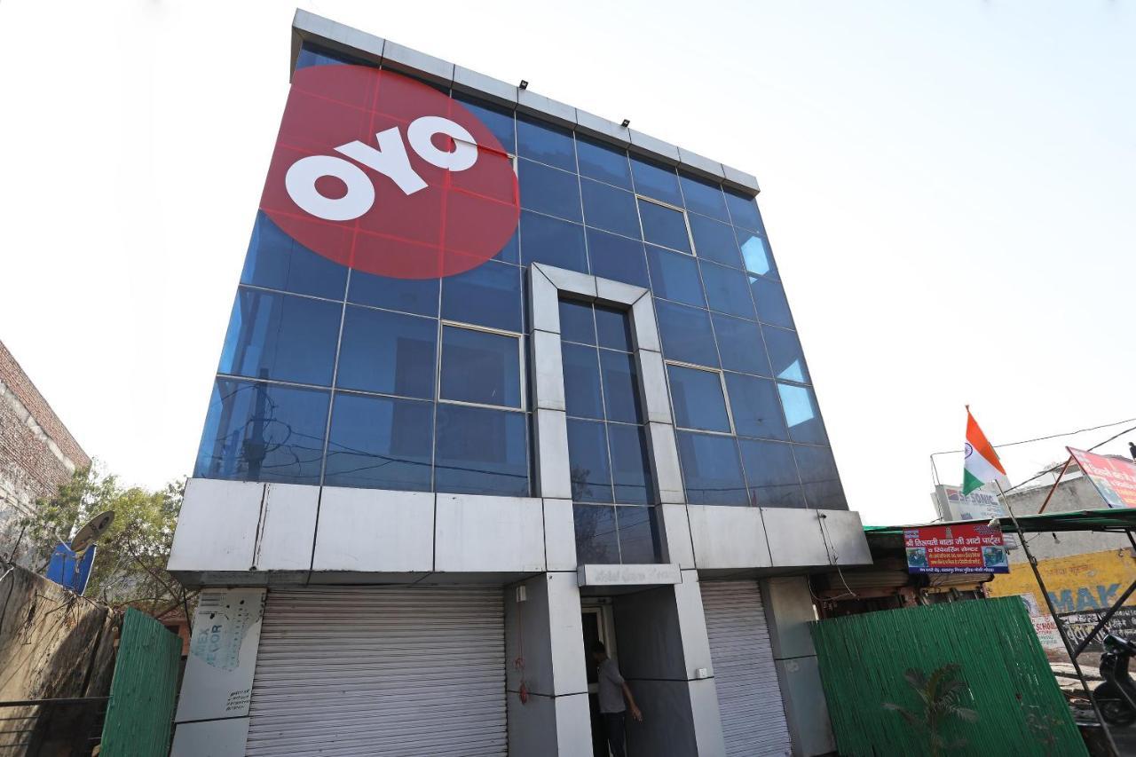 Oyo 11392 The Hotel Grand Hospitality Noida Dış mekan fotoğraf