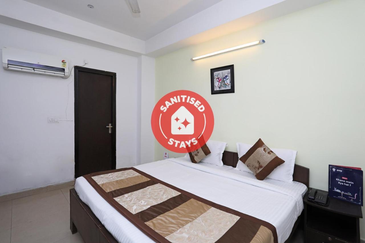 Oyo 11392 The Hotel Grand Hospitality Noida Dış mekan fotoğraf